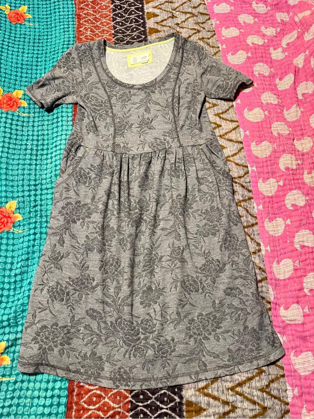 Anthropologie Gray Floral Knit Dress with Pockets by Saturday Sunday